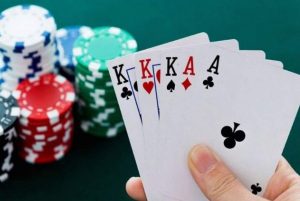 Poker 5 lá và cách chơi
